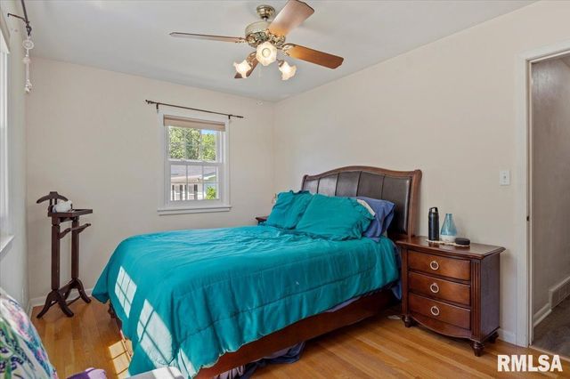 12 N OXFORD Road, Springfield, IL 62702