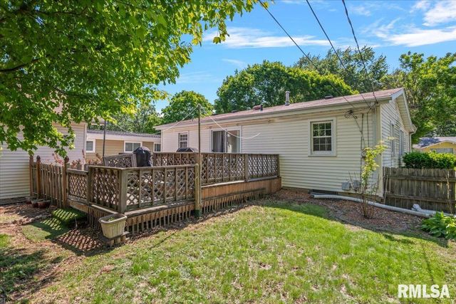 12 N OXFORD Road, Springfield, IL 62702