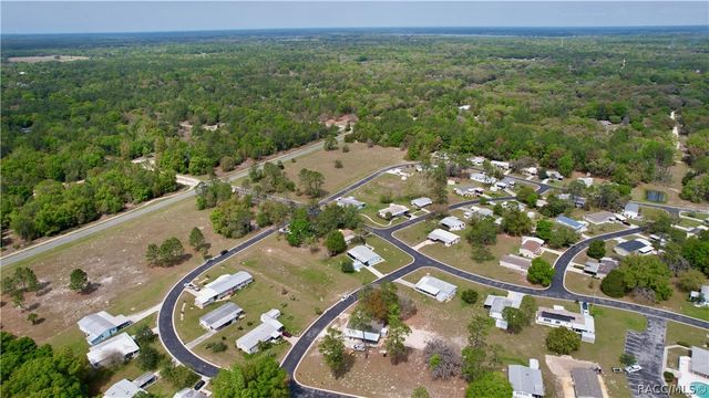 7935 W Fostoria Drive, Dunnellon, FL 34433