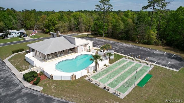 7935 W Fostoria Drive, Dunnellon, FL 34433