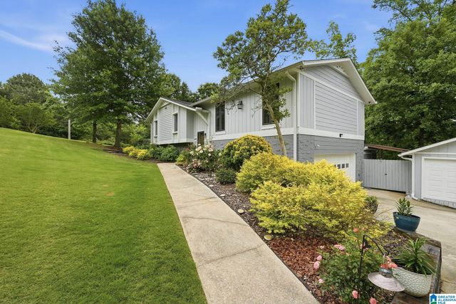 1447 LONGBROOK DRIVE NE, Cullman, AL 35055
