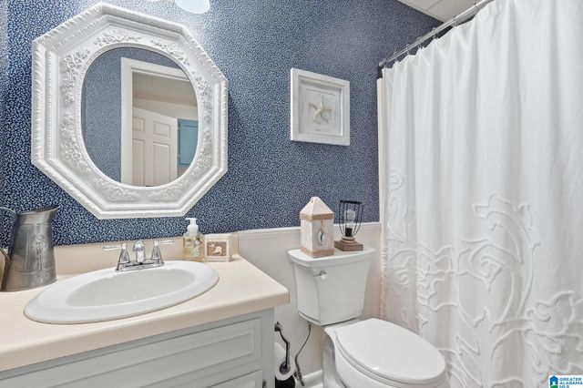 1447 LONGBROOK DRIVE NE, Cullman, AL 35055