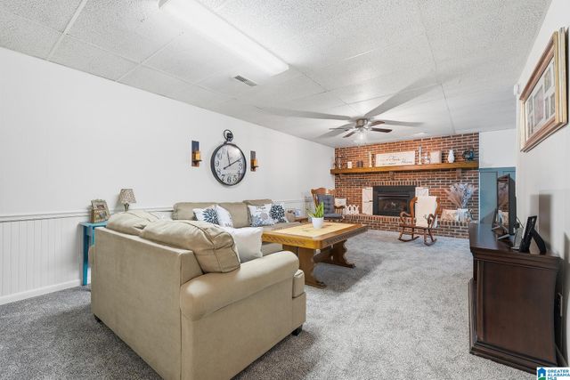 1447 LONGBROOK DRIVE NE, Cullman, AL 35055