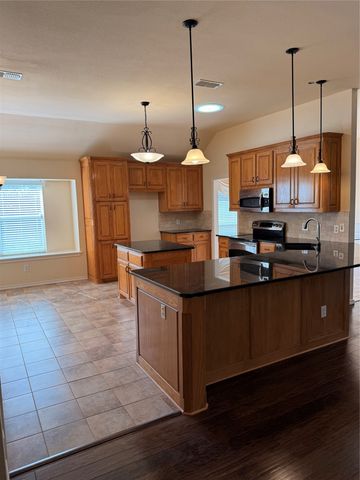 8805 Rolling Springs Court, Fort Worth, TX 76120