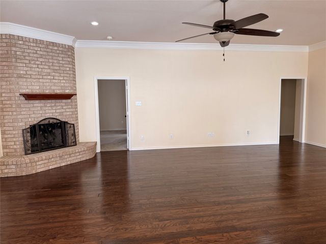 8805 Rolling Springs Court, Fort Worth, TX 76120