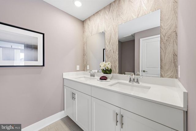 163 LEONA STEWART LN, Pennington, NJ 08534