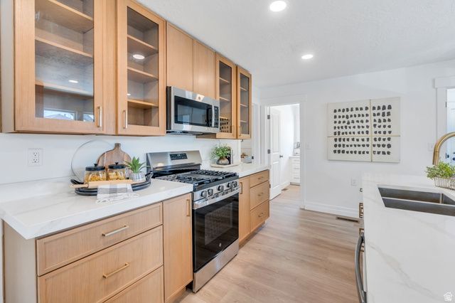 12191 S 3600 W, Riverton, UT 84065