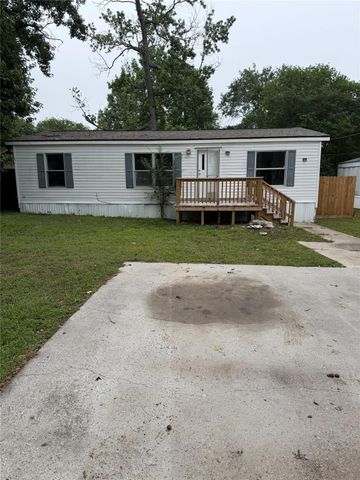 13066 Aspen Way Court, Willis, TX 77318