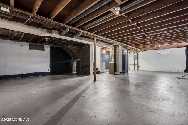 23 Tilton Avenue, Toms River, NJ 08757