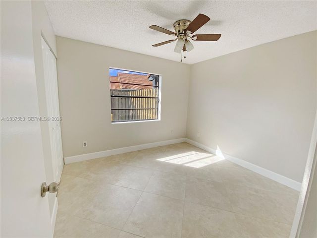 14980 SW 48th Ter 28F, Miami, FL 33185