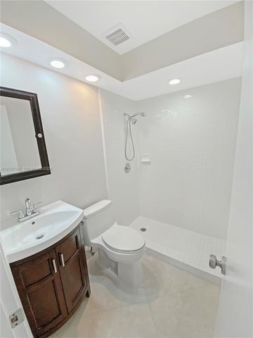14980 SW 48th Ter 28F, Miami, FL 33185