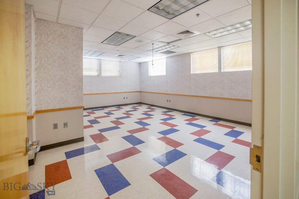 22 W Park Street, Butte, MT 59701 photo 3