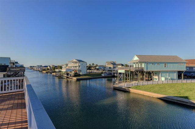 4219 Nueces Drive, Galveston, TX 77554
