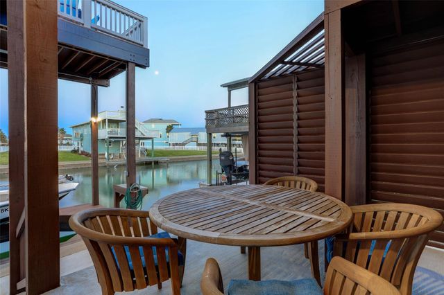 4219 Nueces Drive, Galveston, TX 77554