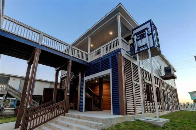 4219 Nueces Drive, Galveston, TX 77554