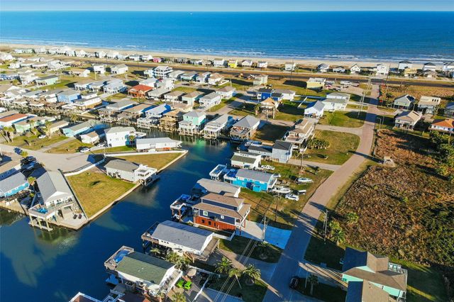 4219 Nueces Drive, Galveston, TX 77554
