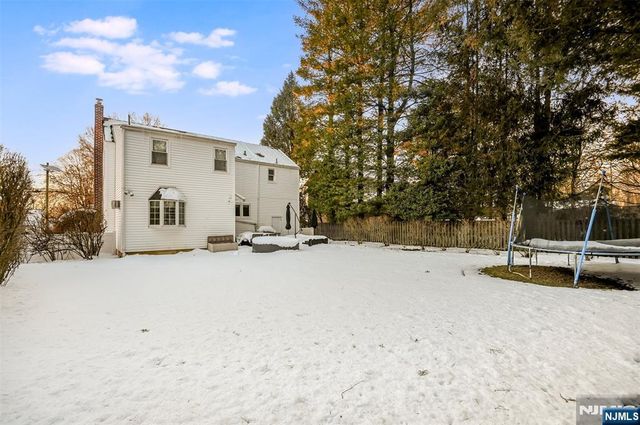 260 Kensington Road, River Edge, NJ 07661