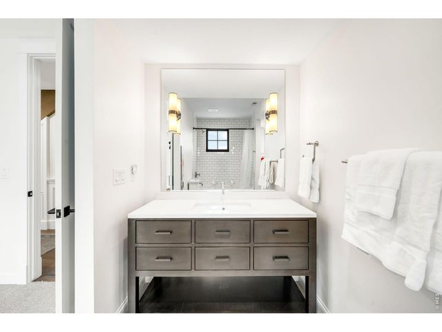 1296 S York St, Denver, CO 80210