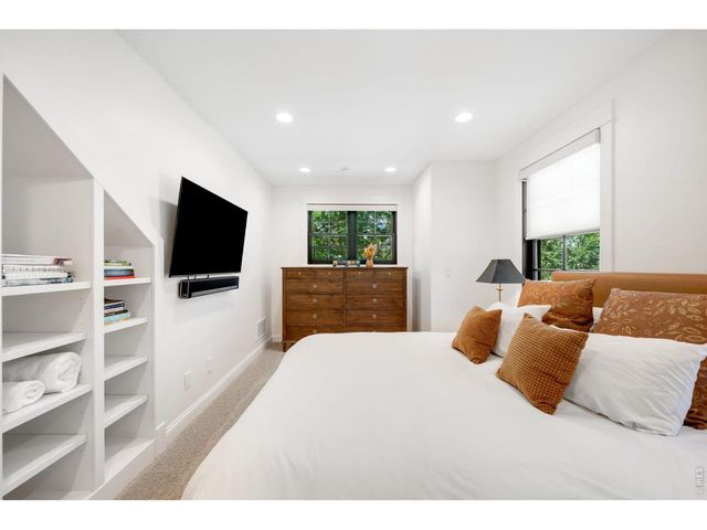 1296 S York St, Denver, CO 80210