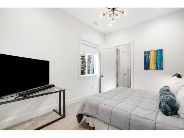 1296 S York St, Denver, CO 80210