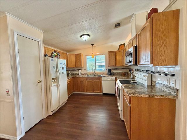 158 HIBISCUS WAY, Leesburg, FL 34748