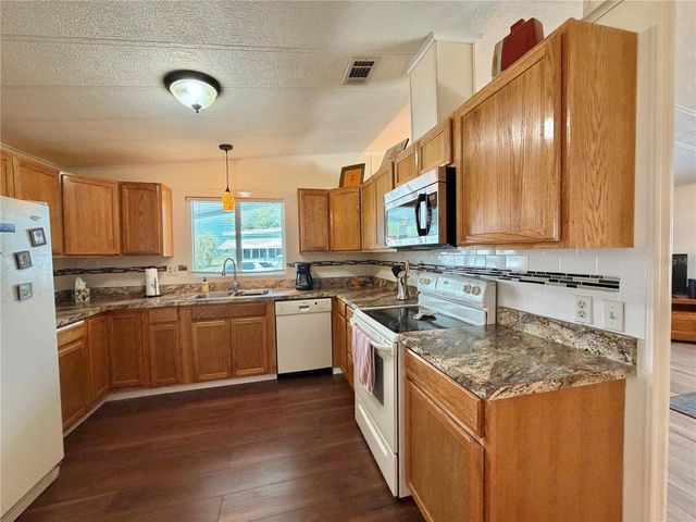 158 HIBISCUS WAY, Leesburg, FL 34748