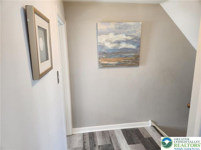 1992 South Delaware Street, Allentown City, PA 18103