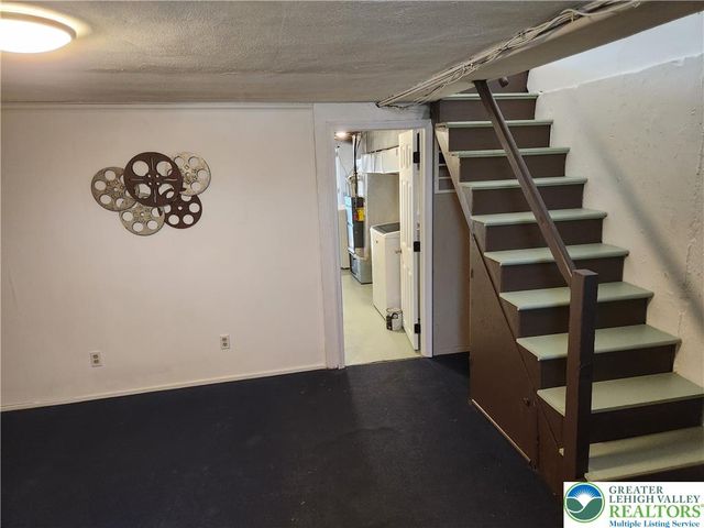 1992 South Delaware Street, Allentown City, PA 18103