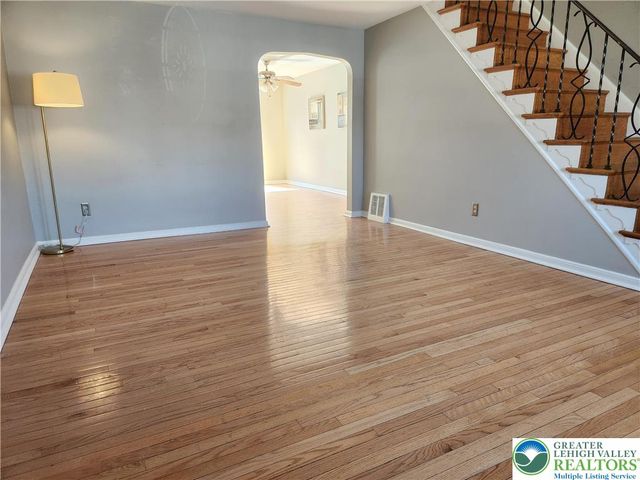 1992 South Delaware Street, Allentown City, PA 18103