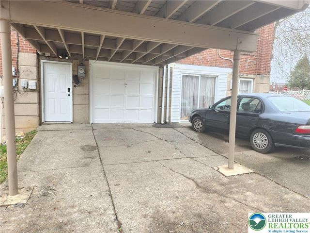 1992 South Delaware Street, Allentown City, PA 18103