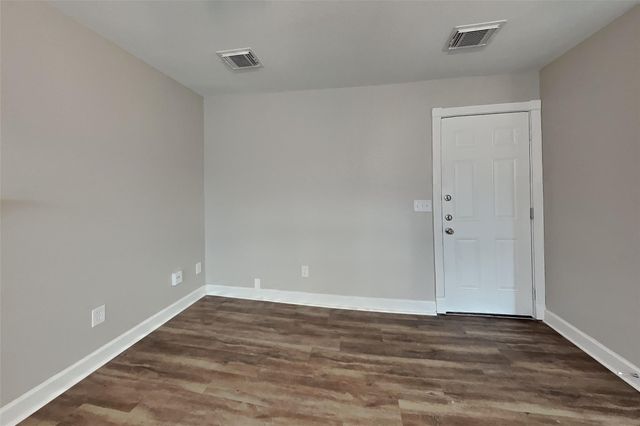 9211 Wandsworth Drive, Spring, TX 77379