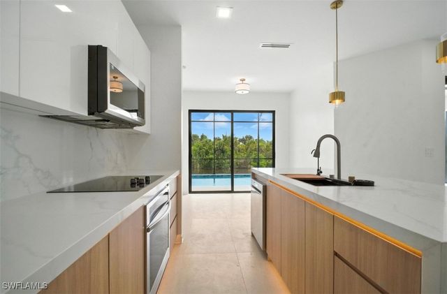 13630 E Allamanda CIR, Port Charlotte, FL 33981