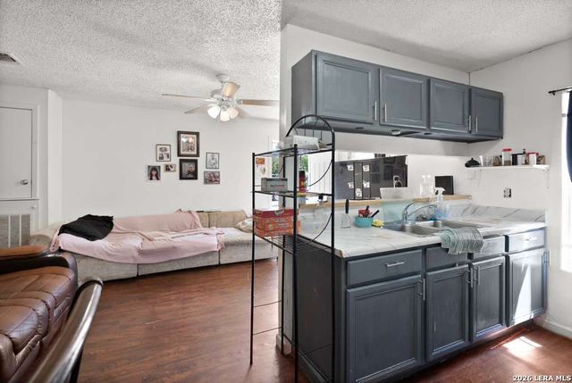 2007 E Drexel Ave, San Antonio, TX 78210