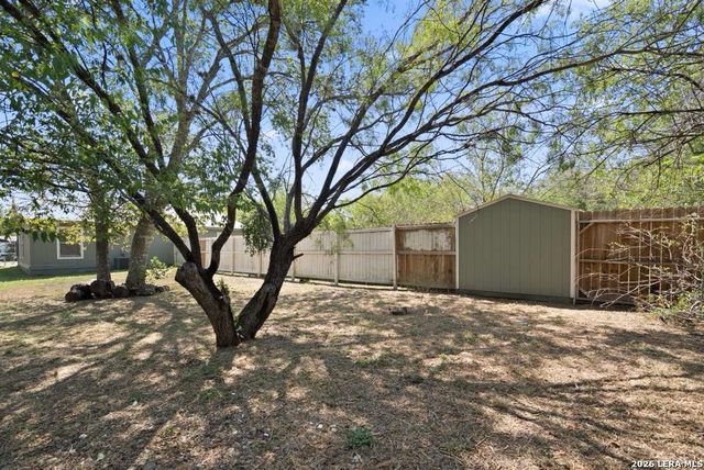 2007 E Drexel Ave, San Antonio, TX 78210