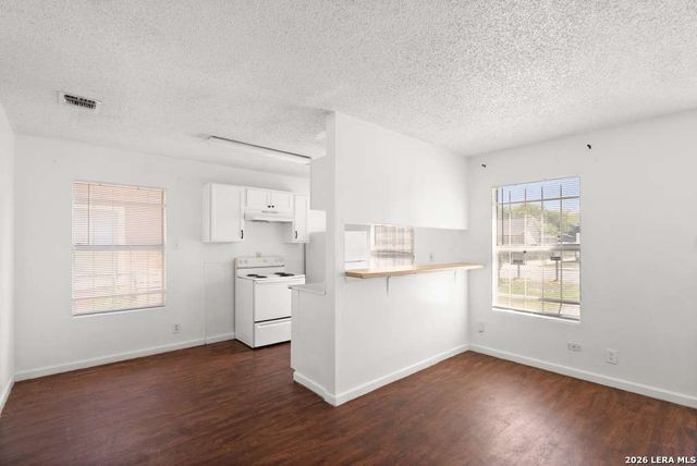 2007 E Drexel Ave, San Antonio, TX 78210