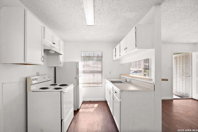 2007 E Drexel Ave, San Antonio, TX 78210