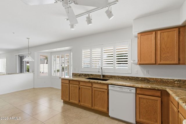 8839 E FLORIADE Drive, Scottsdale, AZ 85260