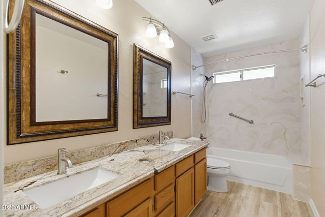 8839 E FLORIADE Drive, Scottsdale, AZ 85260