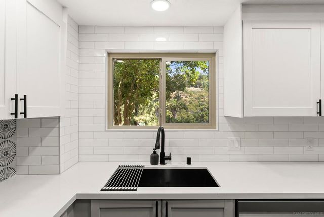 5459 Caminito Borde, San Diego, CA 92108