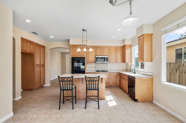 8136 Sienna Loop, Roseville, CA 95678