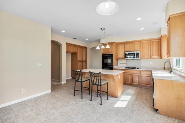 8136 Sienna Loop, Roseville, CA 95678