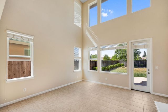 8136 Sienna Loop, Roseville, CA 95678