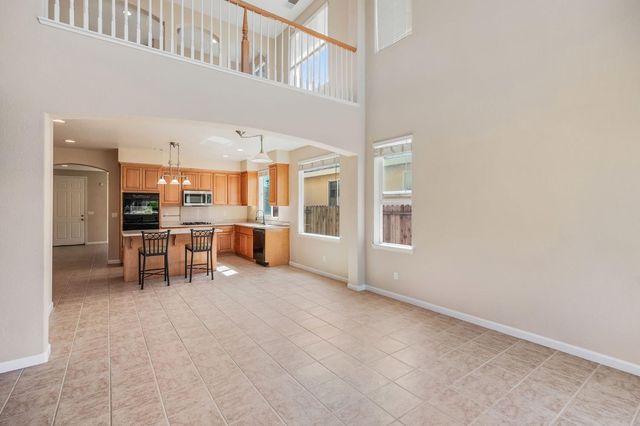 8136 Sienna Loop, Roseville, CA 95678