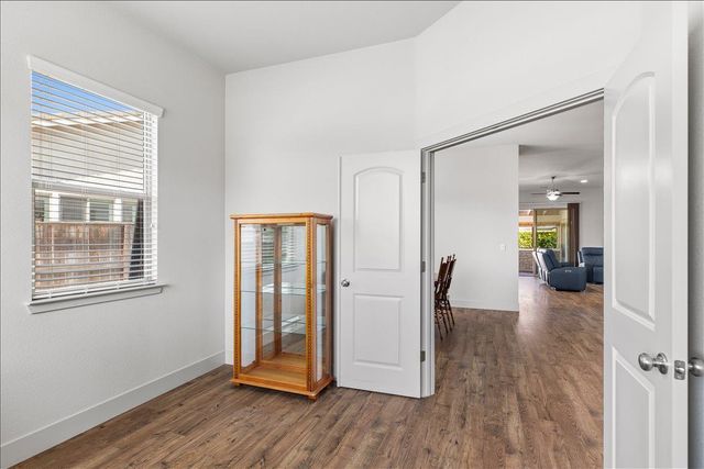 2352 Mustang Dr, Oakdale, CA 95361