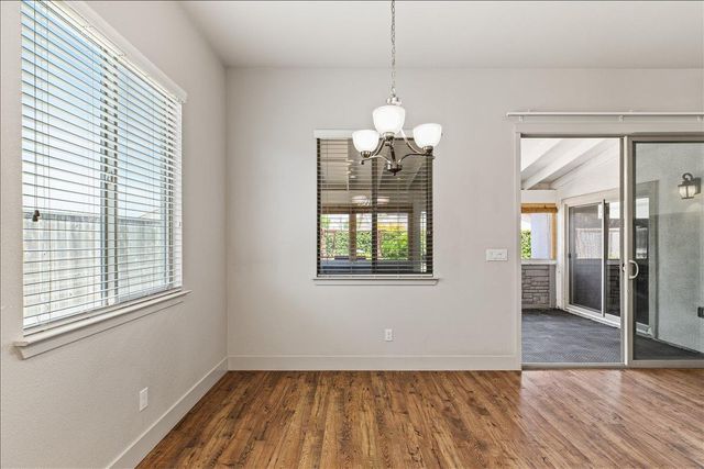 2352 Mustang Dr, Oakdale, CA 95361