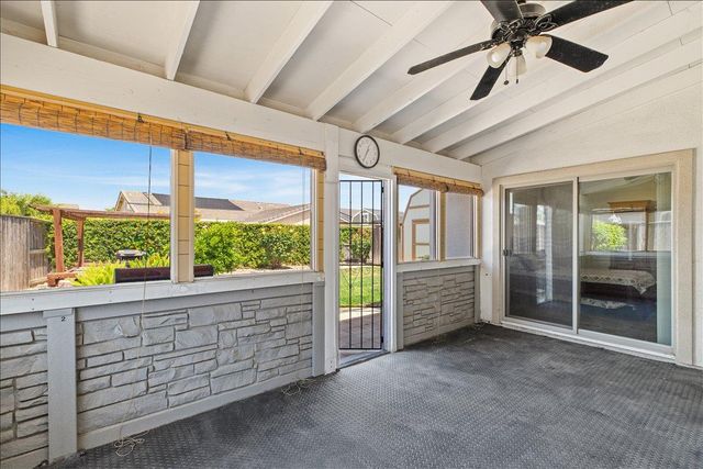 2352 Mustang Dr, Oakdale, CA 95361