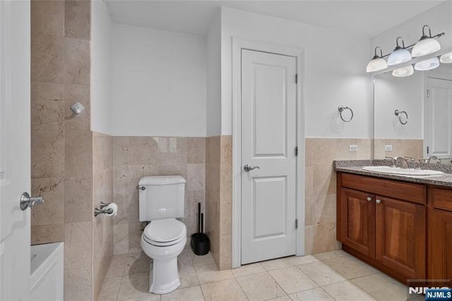 5109 City Place, Edgewater, NJ 07020
