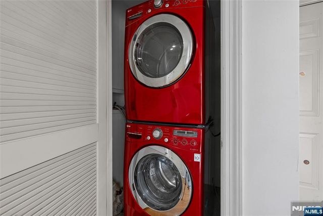 5109 City Place, Edgewater, NJ 07020