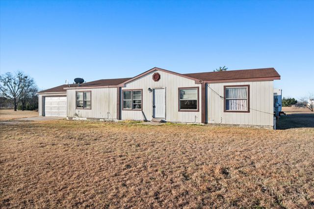 377 NW County Road 2005, Corsicana, TX 75110
