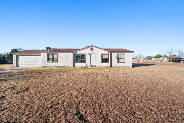 377 NW County Road 2005, Corsicana, TX 75110